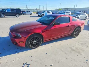 Ford Mustang 3.7L 6 2014