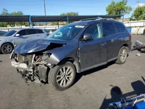 Nissan Pathfinder 3.5L 6 2015
