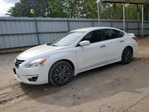Nissan Altima 2.5L 4 2015