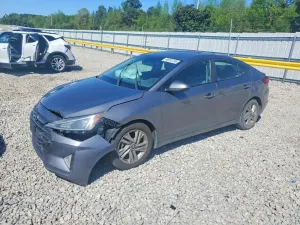 Hyundai Elantra 2.0L 4 2020