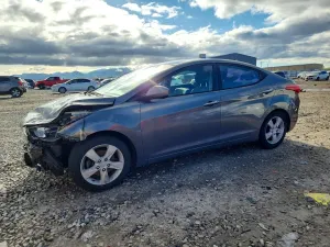 Hyundai Elantra 1.8L 4 2013