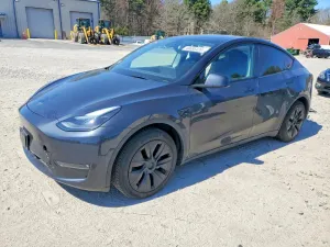 Tesla Model Y 2025