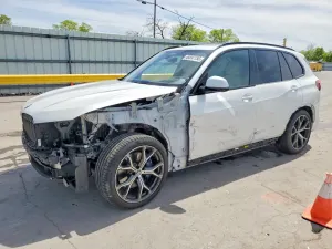 BMW X5 3.0L 6 2021