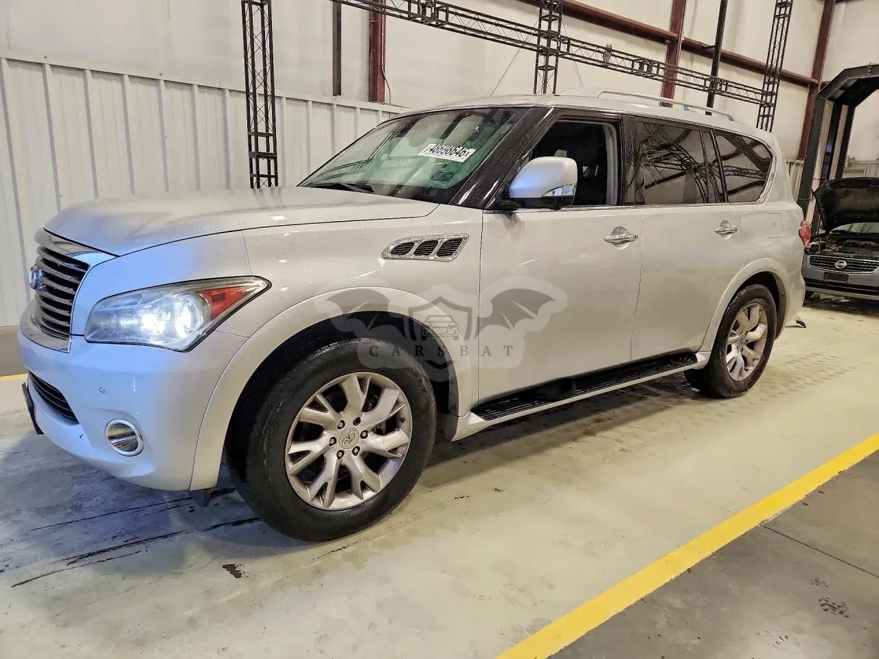 Infiniti QX56 5.6L 8 2013