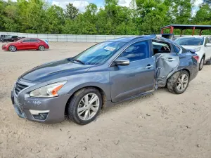 Nissan Altima 2.5L 4 2015