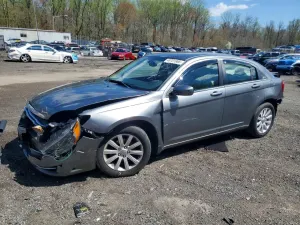 Chrysler 200 2.4L 4 2012
