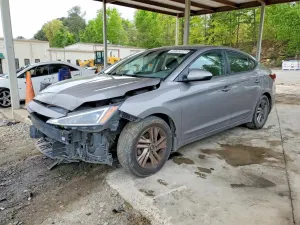 Hyundai Elantra 2.0L 4 2020