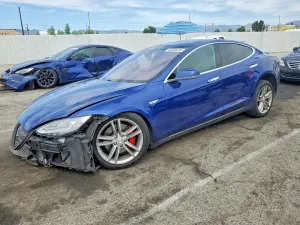 Tesla Model S 2016