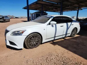 Lexus LS 4.6L 8 2015