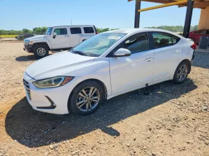Hyundai Elantra 2.0L 4 2017