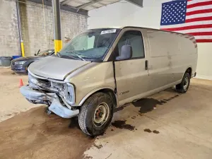Chevrolet Express 5.7L 8 2002