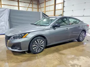 Nissan Altima 2.5L 4 2025