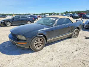 Ford Mustang 4.0L 6 2005