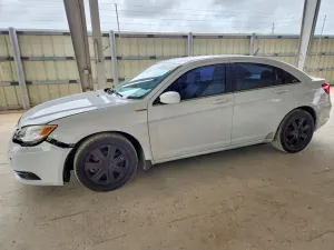 Chrysler 200 2.4L 4 2012