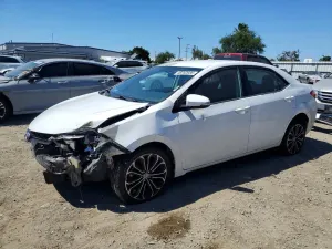 Toyota Corolla 1.8L 4 2015