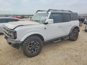 Ford Bronco 2.7L 6 2023