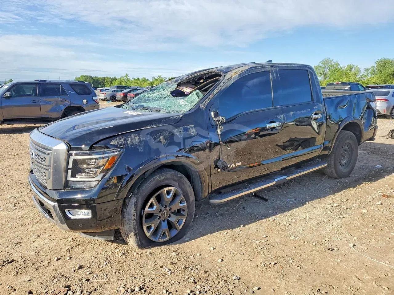 Nissan Titan 5.6L 8 2024