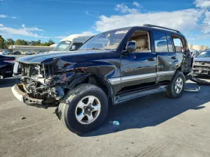 Toyota Land Cruiser 4.7L 8 2002