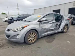 Hyundai Elantra 1.8L 4 2015