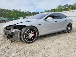 Tesla Model S 2013
