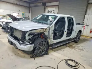 Ford F-150 5.0L 8 2023