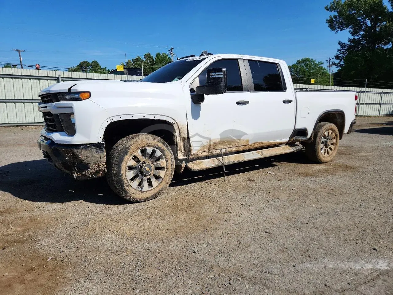 Chevrolet Silverado 1500 6.6L 8 2024