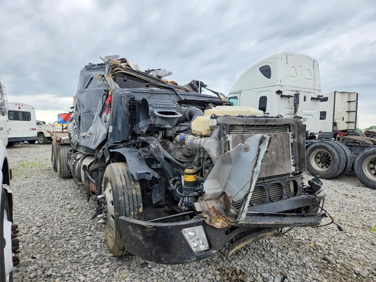 Volvo VNL 12.8L 6 2014