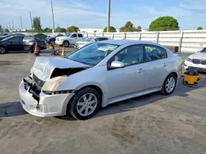 Nissan Sentra 2.0L 4 2012