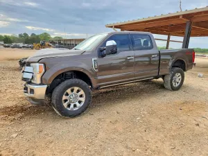 Ford F-250 6.7L 8 2017