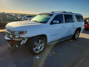 Chevrolet Suburban 5.3L 8 2015