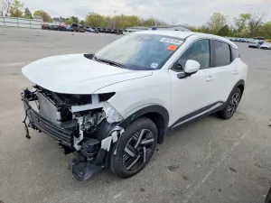 Nissan Kicks 2.0L 4 2025