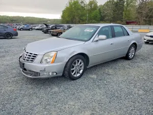 Cadillac DTS 4.6L 8 2011