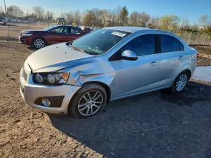 Chevrolet Aveo (Sonic) 1.8L 4 2015