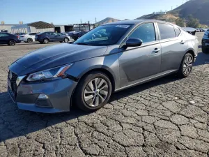 Nissan Altima 2.5L 4 2020