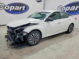 Nissan Altima 2.5L 4 2025