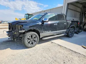 Nissan Titan 5.6L 8 2020