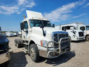 Freightliner Cascadia 12.8L 6 2020