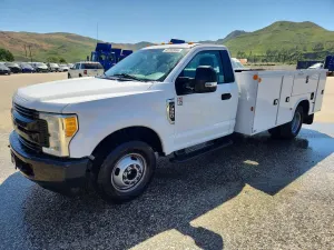 Ford F-350 6.2L 8 2017