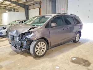 Toyota Sienna 3.5L 6 2013