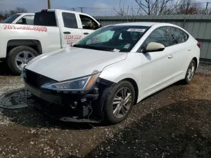 Hyundai Elantra 2.0L 4 2020