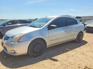 Nissan Sentra 2.0L 4 2012