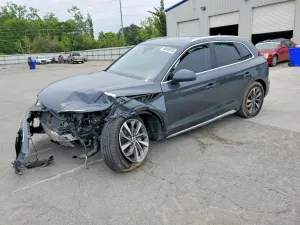 Audi Q5 2.0L 4 2021