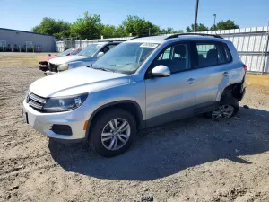 Volkswagen Tiguan 2.0L 4 2017