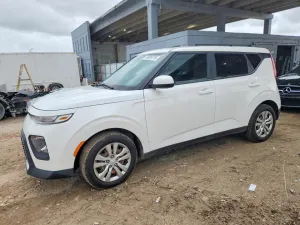Kia Soul 2.0L 4 2020