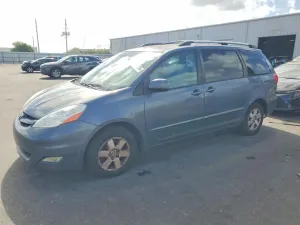 Toyota Sienna 3.5L 6 2008