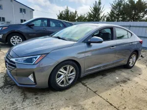 Hyundai Elantra 2.0L 4 2019