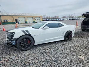 Chevrolet Camaro 6.2L 8 2012