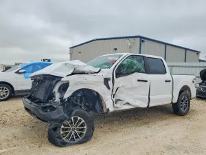 Ford F-150 3.3L 6 2021