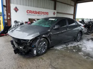 Hyundai Elantra 2.0L 4 2024