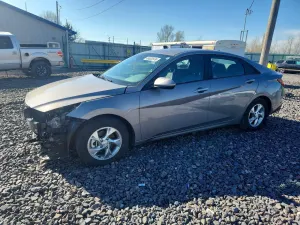 Hyundai Elantra 2.0L 4 2023